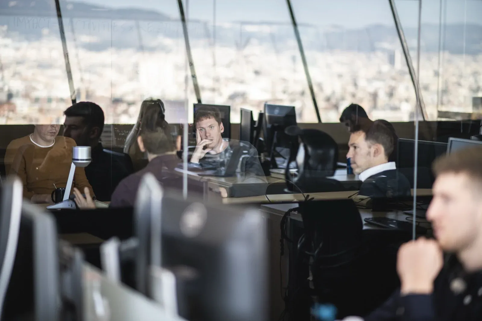 Interior view of the Unilabs office at Torre Mapfre